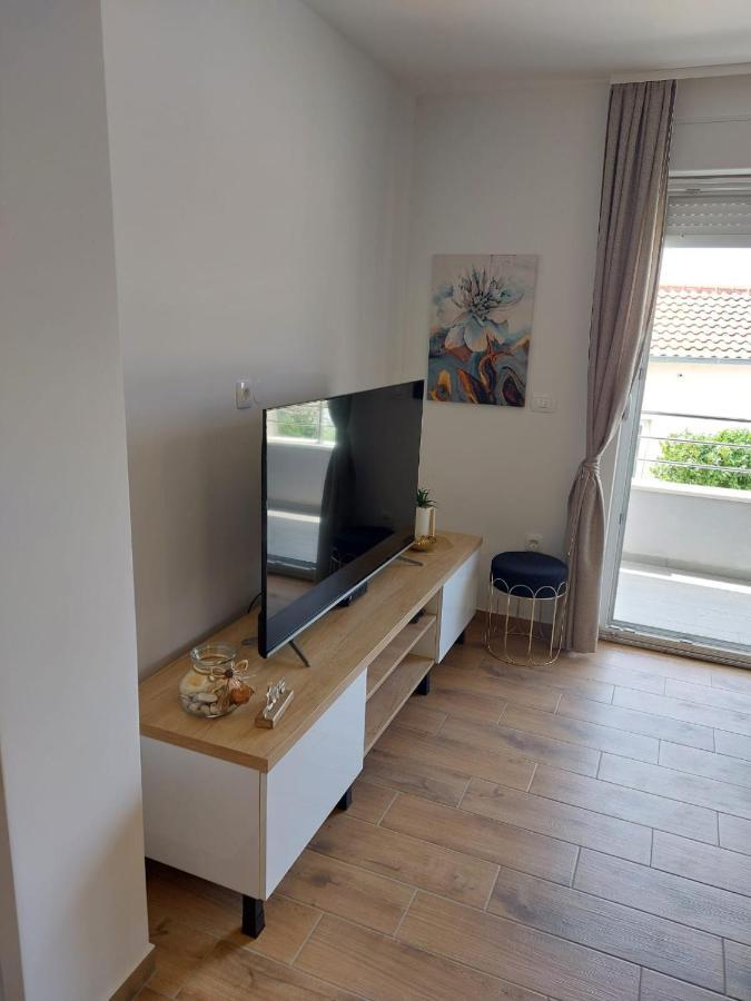 Apartments Vini Seget Donji Ngoại thất bức ảnh