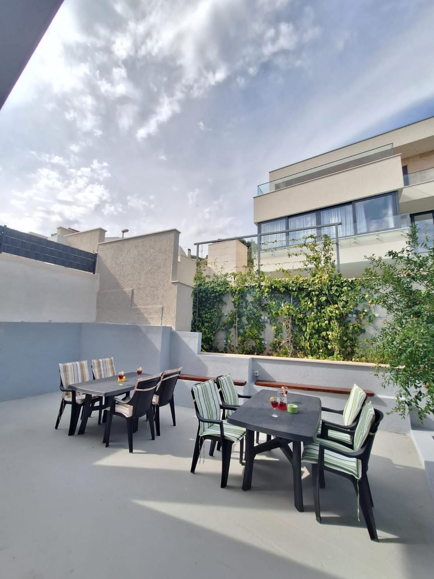 Apartments Vini Seget Donji Ngoại thất bức ảnh